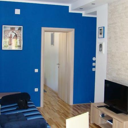 Apartments Pinus Pirovac Room photo